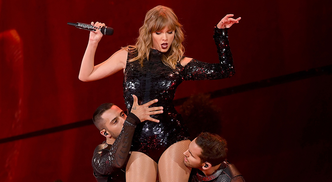 Taylor Swift Is Wearing Her Most 'Reputation' Black 'Fit Yet