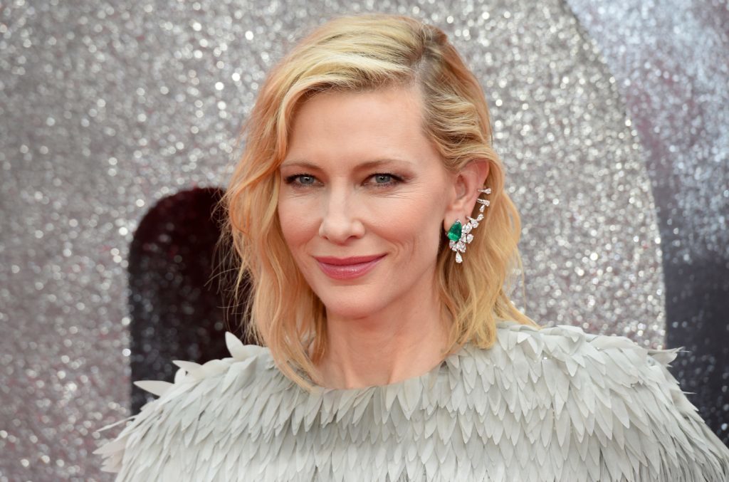 Cate Blanchett walks the red carpet of the Ocean's 8 film premiere.